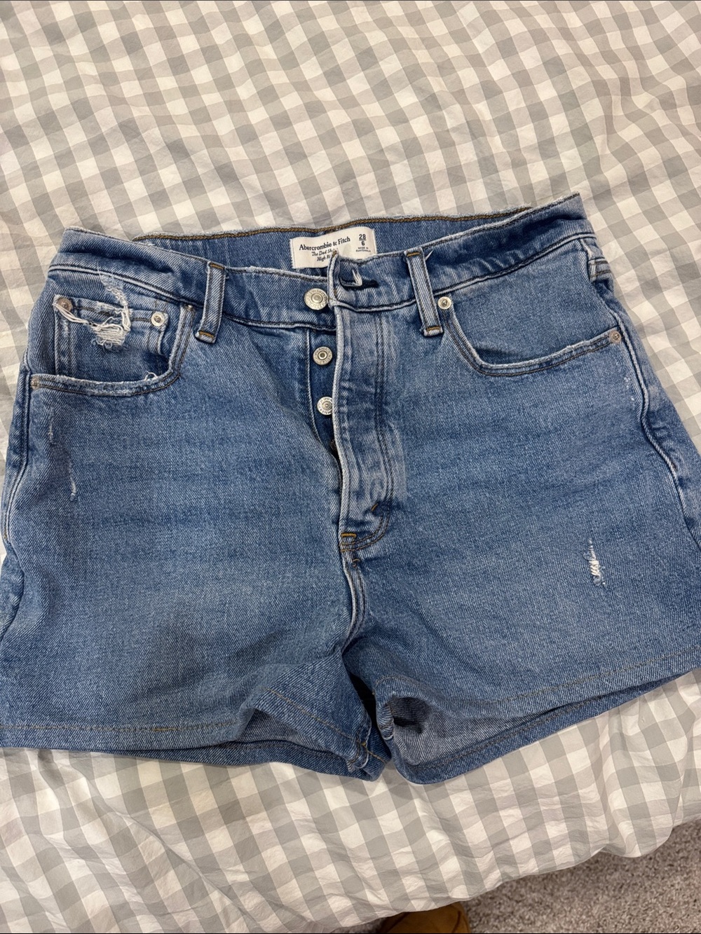Abercrombie & Fitch dad shorts